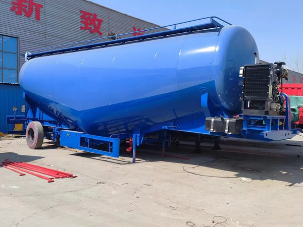 水泥罐車(chē)廠家